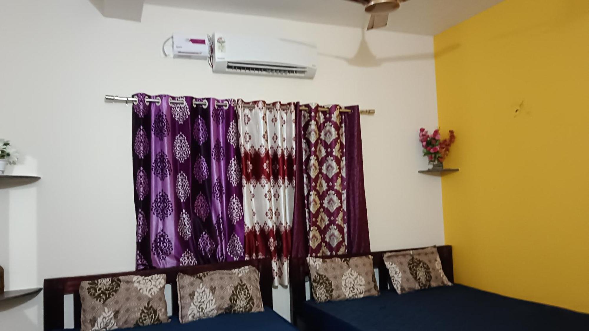 Arundekar Home Stay In Beach Side Ac Room Гокарна Экстерьер фото